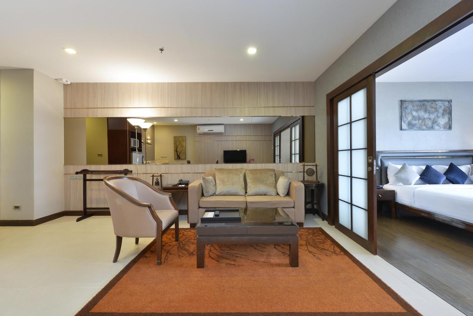 Grand Asoke Suites Boutique Residence Bangkok Exterior foto